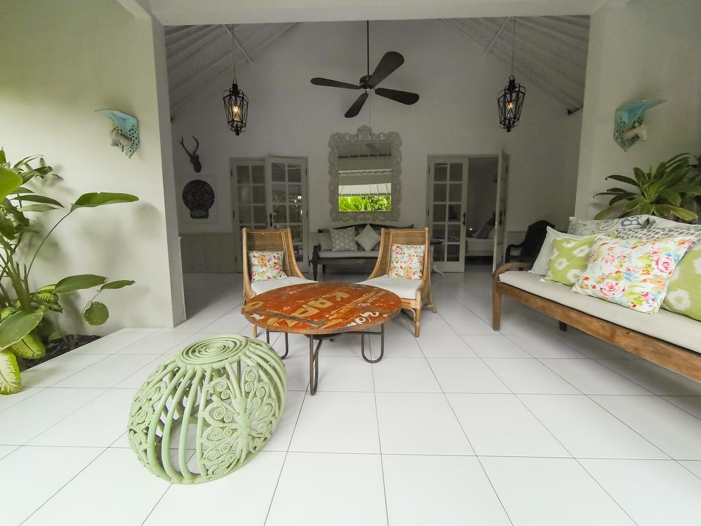 Hideaways Seminyak Villa エクステリア 写真