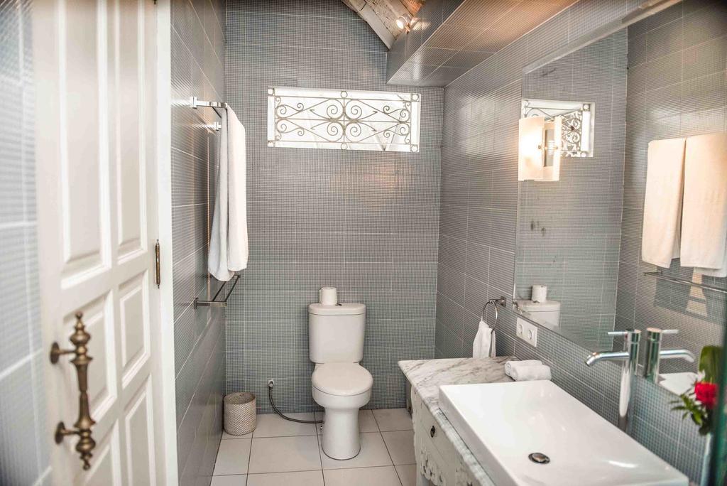 Hideaways Seminyak Villa エクステリア 写真